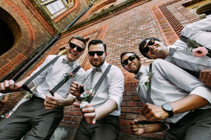 happy Groomsmen fun picture How to Choose Your Groomsmen